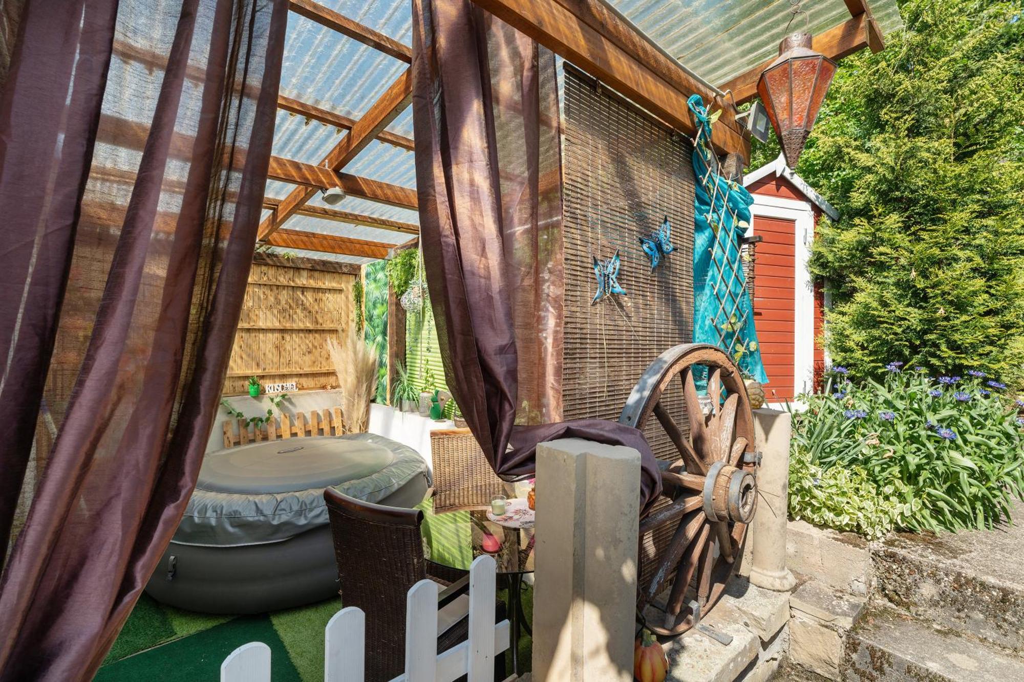 Hobbit Lounge Leilighet Eppingen Eksteriør bilde